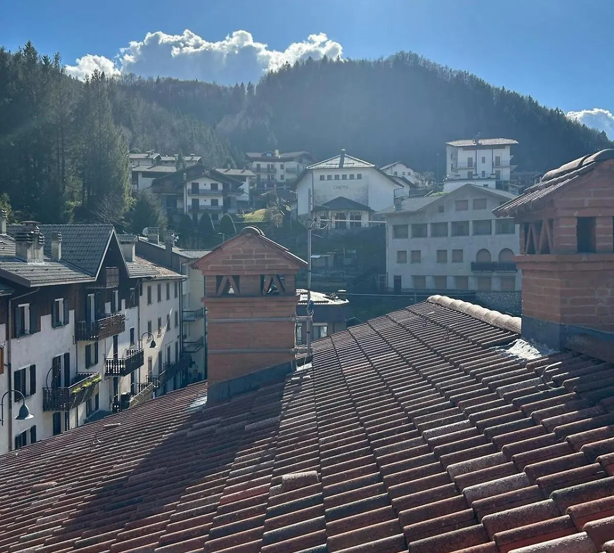 Eden Apartment Di Manenti Andrea Oltre il Colle Italy